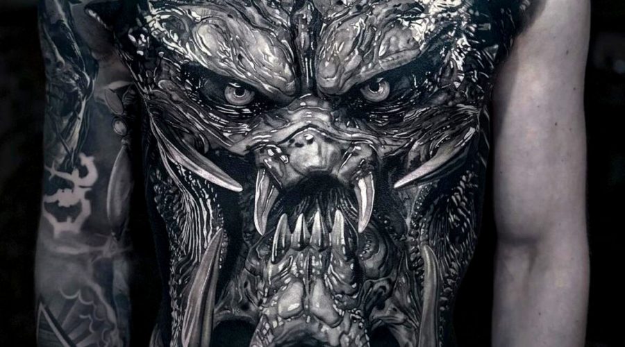 Les extraterrestres multiformes en tatouage