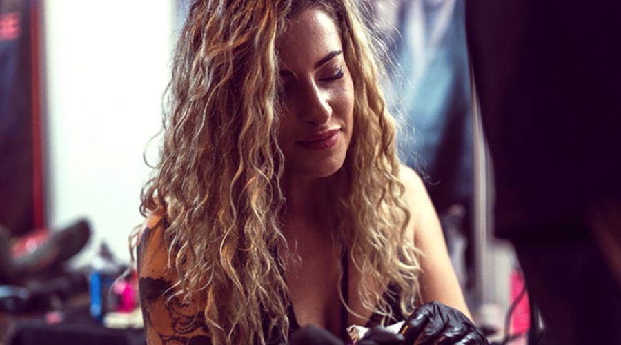 Miss Mollie Tattoo, l'art et l'humilité font de superbes tatouages