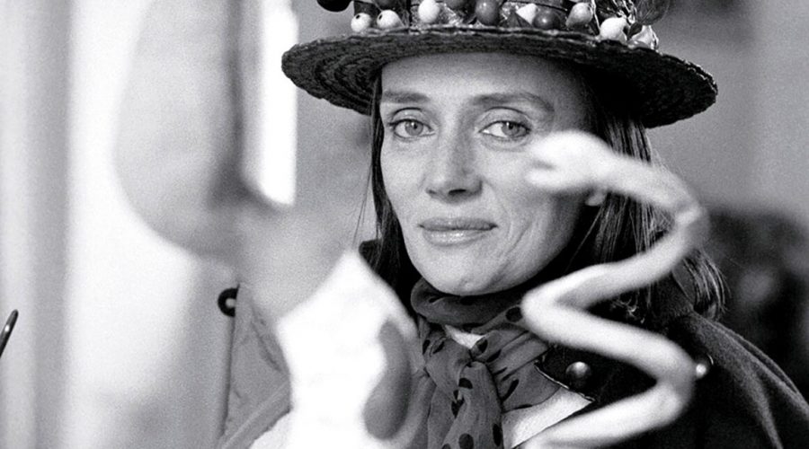 Niki de Saint Phalle : entre performance, art corporel, sculpture et peinture