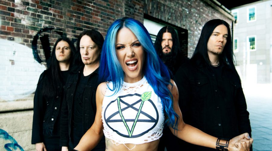 Arch Enemy, «Blood» coulera sous la forme de leur nouvel album