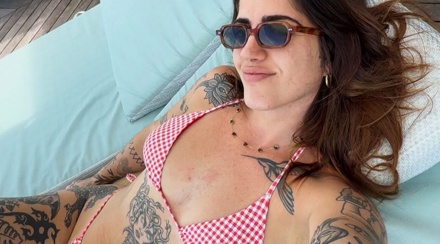 Luiza Maffort alias Aquela Vegana, Tattoos Terre dans la cuisine!